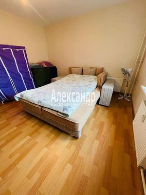 Продам двухкомнатную (2-комн.) квартиру, Юнтоловский пр-кт, 43к1, Санкт-Петербург г
