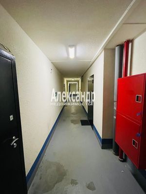 Продам двухкомнатную (2-комн.) квартиру, Юнтоловский пр-кт, 43к1, Санкт-Петербург г