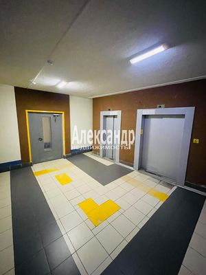 Продам двухкомнатную (2-комн.) квартиру, Юнтоловский пр-кт, 43к1, Санкт-Петербург г