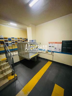Продам двухкомнатную (2-комн.) квартиру, Юнтоловский пр-кт, 43к1, Санкт-Петербург г