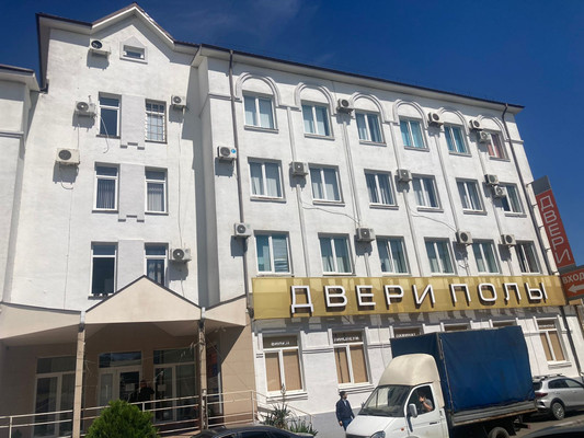 Продам торговое помещение 1 108 м2, Гагарина ул, 7, Туапсе г