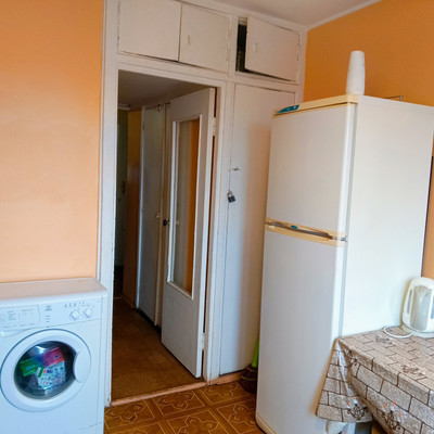 Продам двухкомнатную (2-комн.) квартиру, 43, Новый Свет п