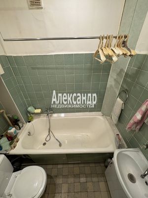Продам двухкомнатную (2-комн.) квартиру, Тверская ул, 16, Санкт-Петербург г