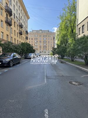 Продам двухкомнатную (2-комн.) квартиру, Тверская ул, 16, Санкт-Петербург г