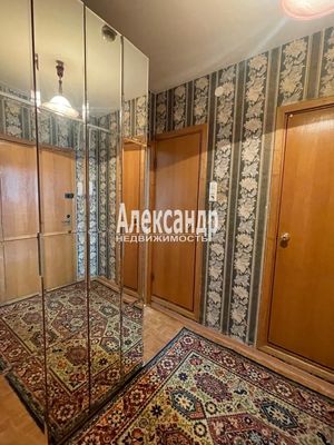 Продам однокомнатную (1-комн.) квартиру, Осипенко ул, 4к1, Санкт-Петербург г