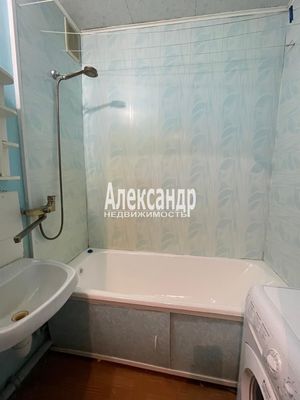 Продам однокомнатную (1-комн.) квартиру, Осипенко ул, 4к1, Санкт-Петербург г