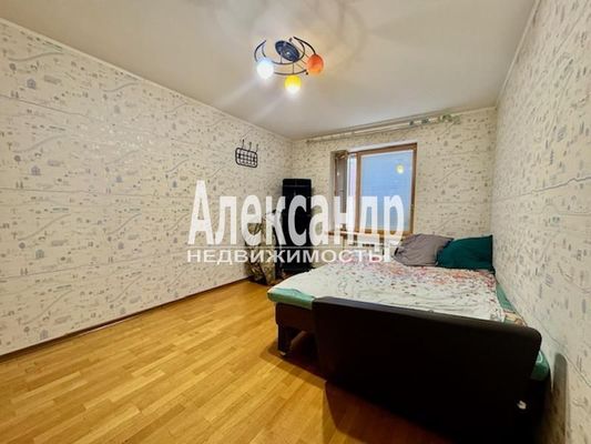 Продам трехкомнатную (3-комн.) квартиру, Большая Каменная ул, 3Б, Выборг г