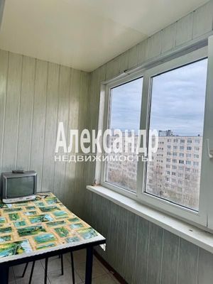 Продам трехкомнатную (3-комн.) квартиру, Большая Каменная ул, 3Б, Выборг г