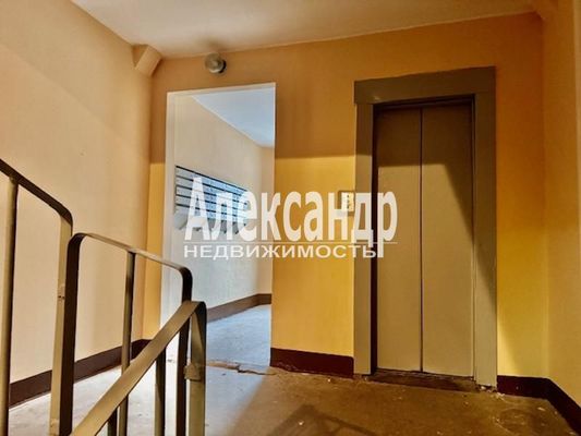Продам трехкомнатную (3-комн.) квартиру, Большая Каменная ул, 3Б, Выборг г