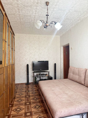Продам трехкомнатную (3-комн.) квартиру, Комсомольская ул, 24, Зеленодольск г