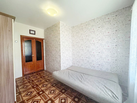 Продам трехкомнатную (3-комн.) квартиру, Комсомольская ул, 24, Зеленодольск г