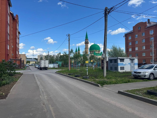 Продам трехкомнатную (3-комн.) квартиру, Комсомольская ул, 24, Зеленодольск г