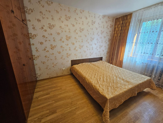 Продам трехкомнатную (3-комн.) квартиру, Голубятникова ул, 13, Казань г