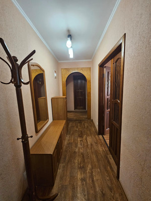 Продам трехкомнатную (3-комн.) квартиру, Голубятникова ул, 13, Казань г