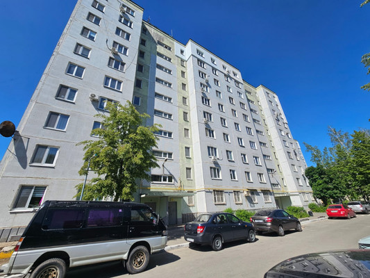 Продам трехкомнатную (3-комн.) квартиру, Голубятникова ул, 13, Казань г