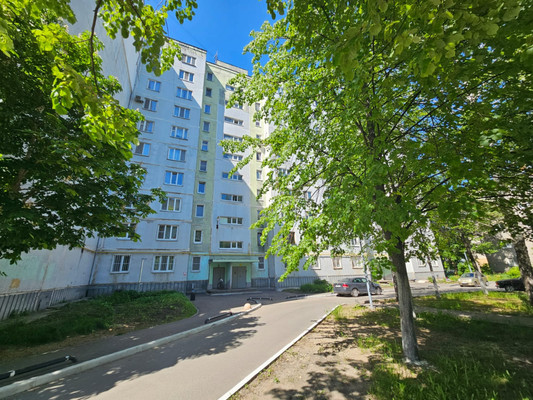 Продам трехкомнатную (3-комн.) квартиру, Голубятникова ул, 13, Казань г
