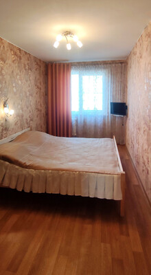 Продам трехкомнатную (3-комн.) квартиру, Чапаева ул, 34, Киров г