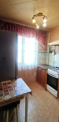 Продам трехкомнатную (3-комн.) квартиру, Чапаева ул, 34, Киров г