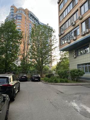 Продам трехкомнатную (3-комн.) квартиру, Вернадского пр-кт, 92к1, Москва г