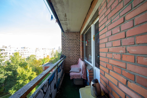 Продам 3-комн. в 8-комн. квартире, Богатырский пр-кт, 11Ак1, Санкт-Петербург г