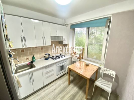Продам двухкомнатную (2-комн.) квартиру, Шотмана ул, 9к1, Санкт-Петербург г