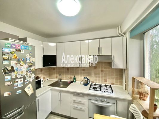 Продам двухкомнатную (2-комн.) квартиру, Шотмана ул, 9к1, Санкт-Петербург г