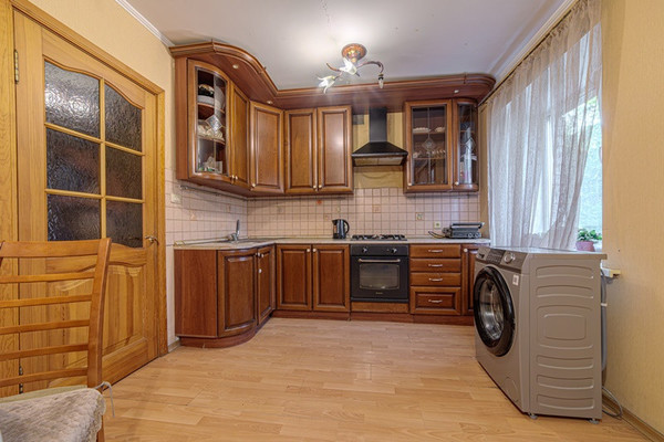 Продам трехкомнатную (3-комн.) квартиру, Минская ул, 4, Пенза г