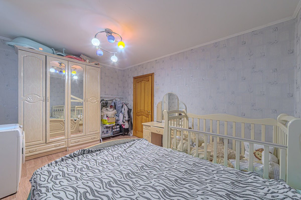 Продам трехкомнатную (3-комн.) квартиру, Минская ул, 4, Пенза г