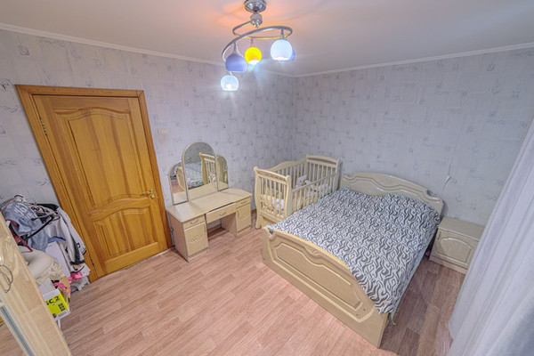 Продам трехкомнатную (3-комн.) квартиру, Минская ул, 4, Пенза г