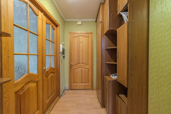 Продам трехкомнатную (3-комн.) квартиру, Минская ул, 4, Пенза г
