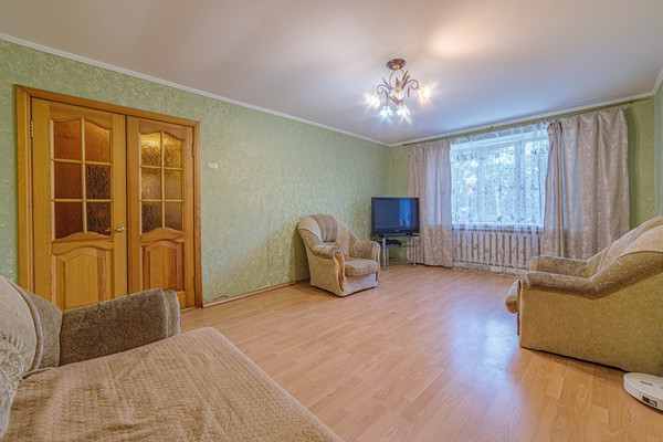 Продам трехкомнатную (3-комн.) квартиру, Минская ул, 4, Пенза г
