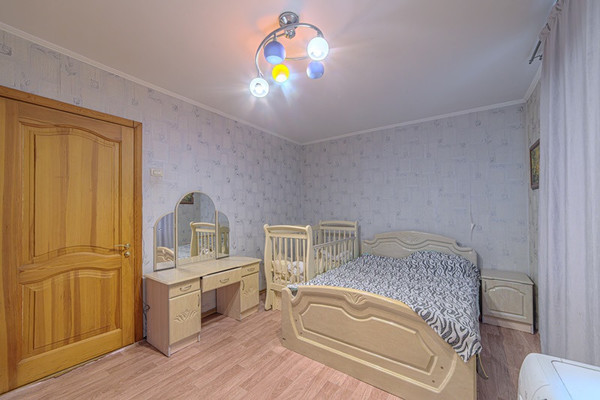 Продам трехкомнатную (3-комн.) квартиру, Минская ул, 4, Пенза г