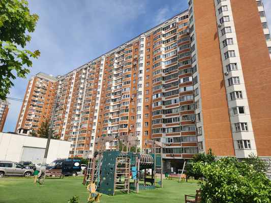 Продам однокомнатную (1-комн.) квартиру, Маршала Савицкого ул, 28, Москва г
