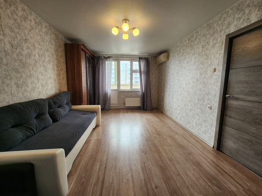 Продам однокомнатную (1-комн.) квартиру, Маршала Савицкого ул, 28, Москва г