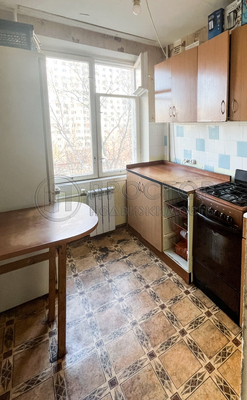 Продам двухкомнатную (2-комн.) квартиру, Болотниковская ул, 7А, Москва г