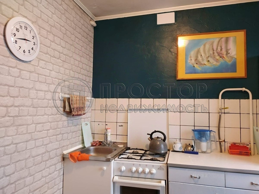 Продам двухкомнатную (2-комн.) квартиру, Большая Якиманка ул, 32, Москва г
