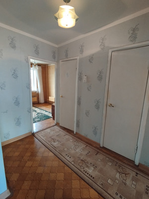 Продам трехкомнатную (3-комн.) квартиру, Гагарина ул, 23, Волгодонск г