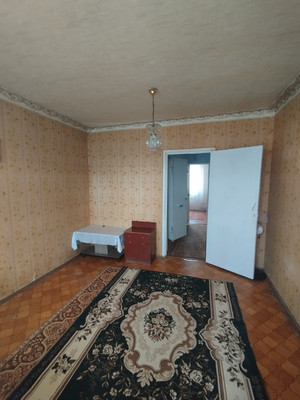 Продам трехкомнатную (3-комн.) квартиру, Гагарина ул, 23, Волгодонск г