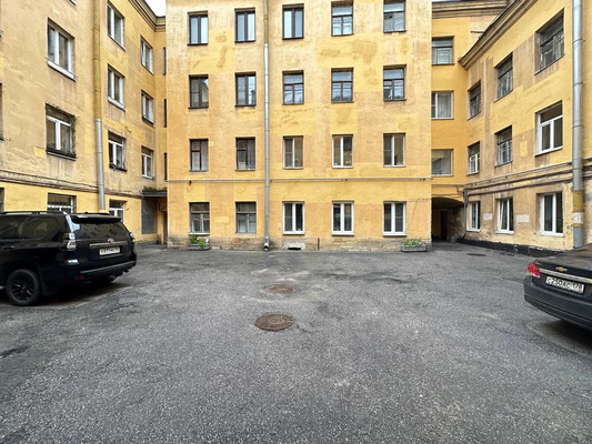 Продам трехкомнатную (3-комн.) квартиру, Казанская ул, 35, Санкт-Петербург г