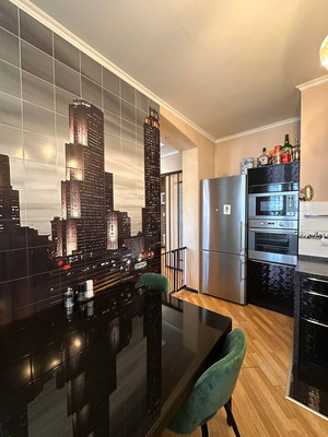 Продам трехкомнатную (3-комн.) квартиру, Севастопольский пр-кт, 28к8, Москва г