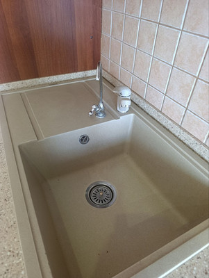 Продам трехкомнатную (3-комн.) квартиру, Взлетная ул, 7, Барнаул г