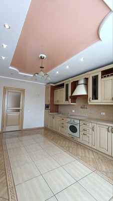 Продам трехкомнатную (3-комн.) квартиру, Взлетная ул, 7, Барнаул г