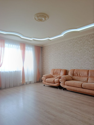 Продам трехкомнатную (3-комн.) квартиру, Взлетная ул, 7, Барнаул г