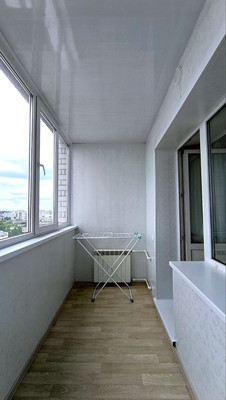 Продам трехкомнатную (3-комн.) квартиру, Взлетная ул, 7, Барнаул г