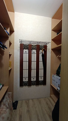 Продам трехкомнатную (3-комн.) квартиру, Взлетная ул, 7, Барнаул г