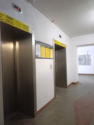 Продам трехкомнатную (3-комн.) квартиру, Взлетная ул, 7, Барнаул г