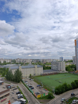 Продам трехкомнатную (3-комн.) квартиру, Взлетная ул, 7, Барнаул г