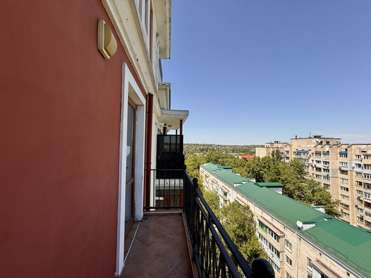 Продам многокомнатную квартиру, Эскадронная ул, 6а, Симферополь г