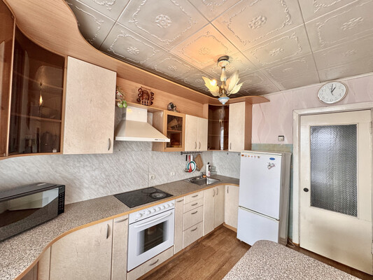 Продам многокомнатную квартиру, Московская ул, 101, Киров г