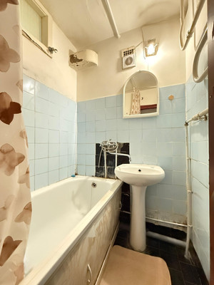 Продам двухкомнатную (2-комн.) квартиру, Ашурова ул, 16, Нальчик г